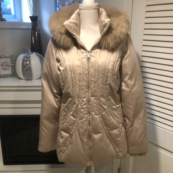 Via Spiga Jackets & Blazers - Beautiful Via Spiga Champagne Fox Hood Jacket